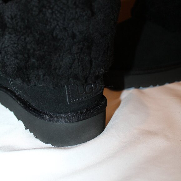 NIB UGG WOMEN'S ULTRA MINI SUEDE SHEARLING BRAID ACCENT ANKLE BOOTS BLACK - Picture 8 of 9